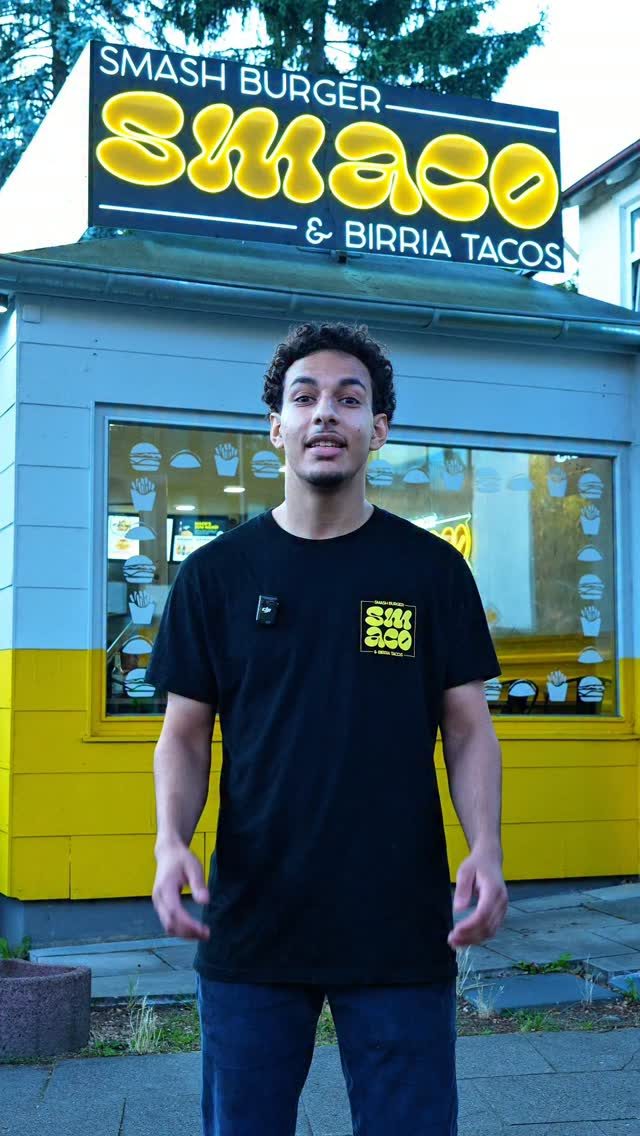 Reel: Hamburgs beste Tacos, vor dem gelben Kiosk